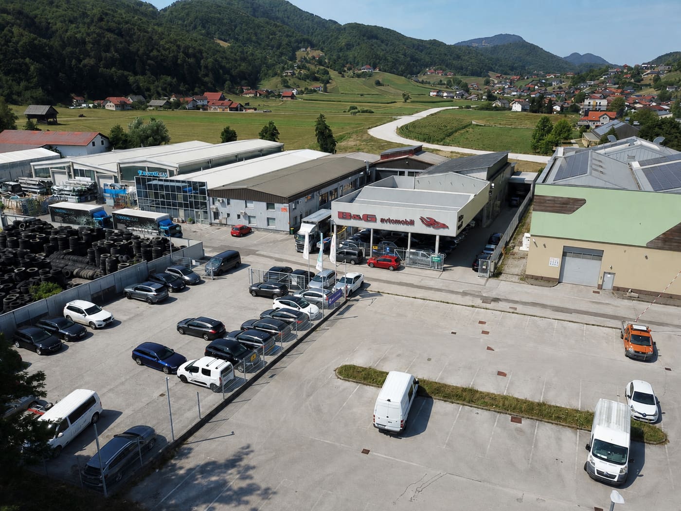 Prodajno-servisni center B&G Avtomobili v Šentjurju